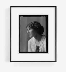 Photo: Milholland, Inez Mrs Eugene Boissevain, Portrait Photographs, Women, c, A Gent