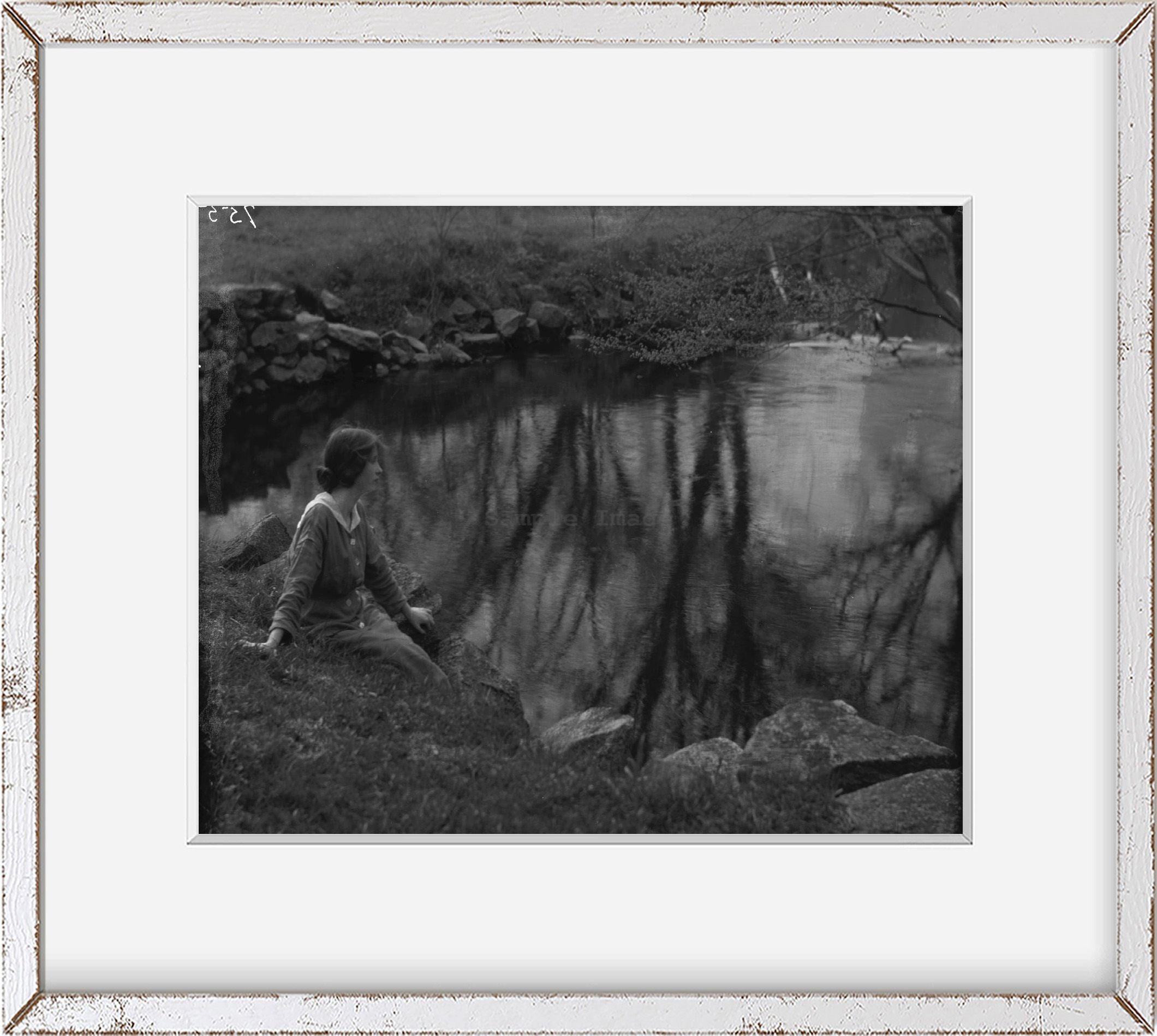 Photo: Millay, Edna St Vincent, Miss, pond, photograph, women, portraits, Arnold Genthe