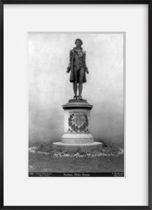 Photo: Photo of Nathan Hale Statue, City Hall Park, New York, NY, soldier, Continenta
