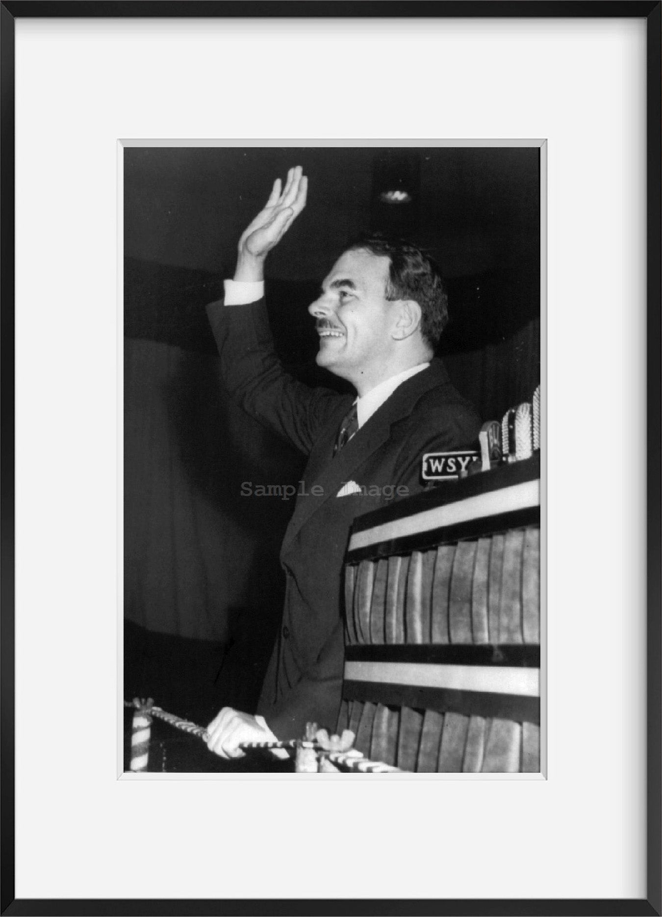 1944 photograph of Gov. Thomas E. Dewey, Pres. campaign, 1944