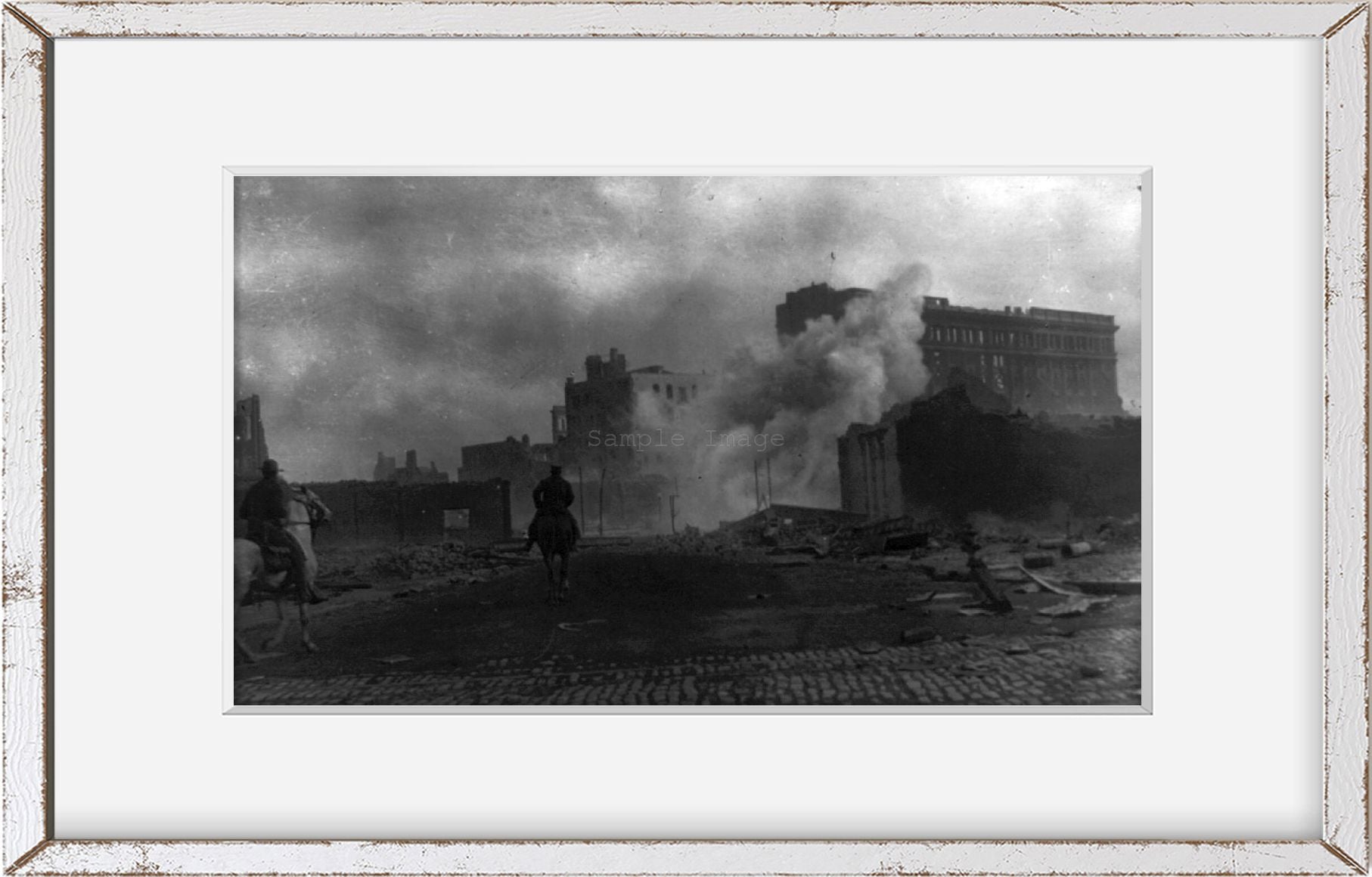 1906 photograph of San Francisco earthquake and fire