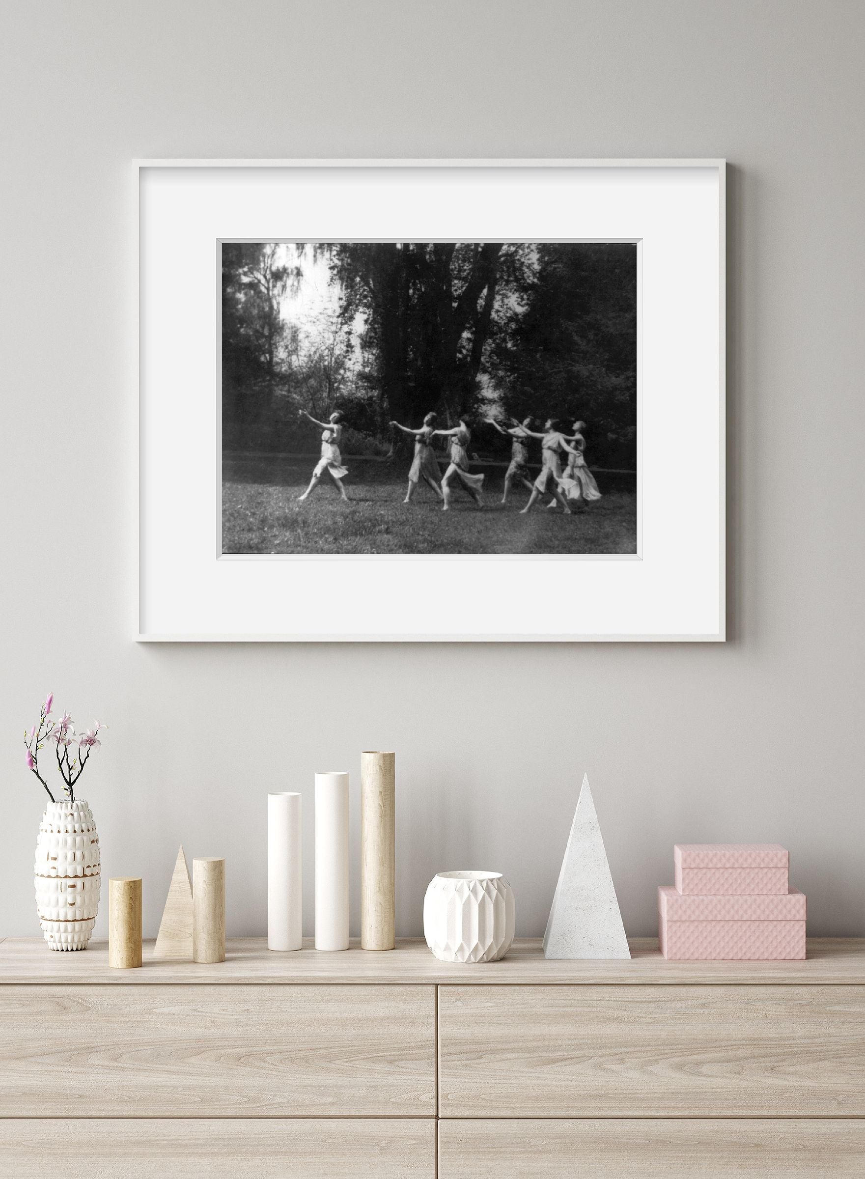 Photograph of Isadora Duncan dancers