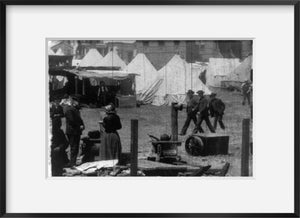 1906 photograph of Refugees living on outskirts of San Francisco following the e