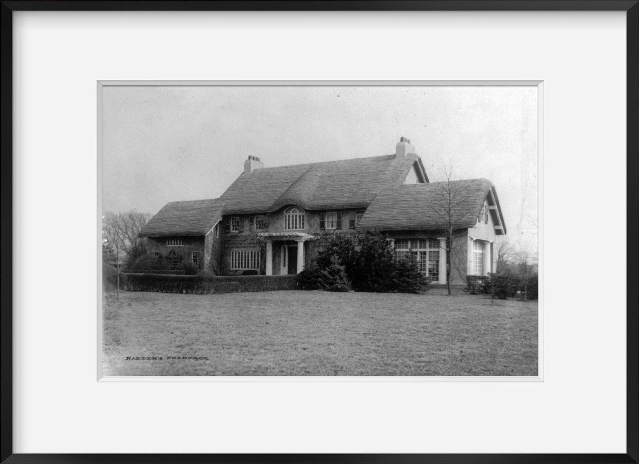 Photograph of House with simulated thatched roofing, Cedarhurst, Long Island, Ne