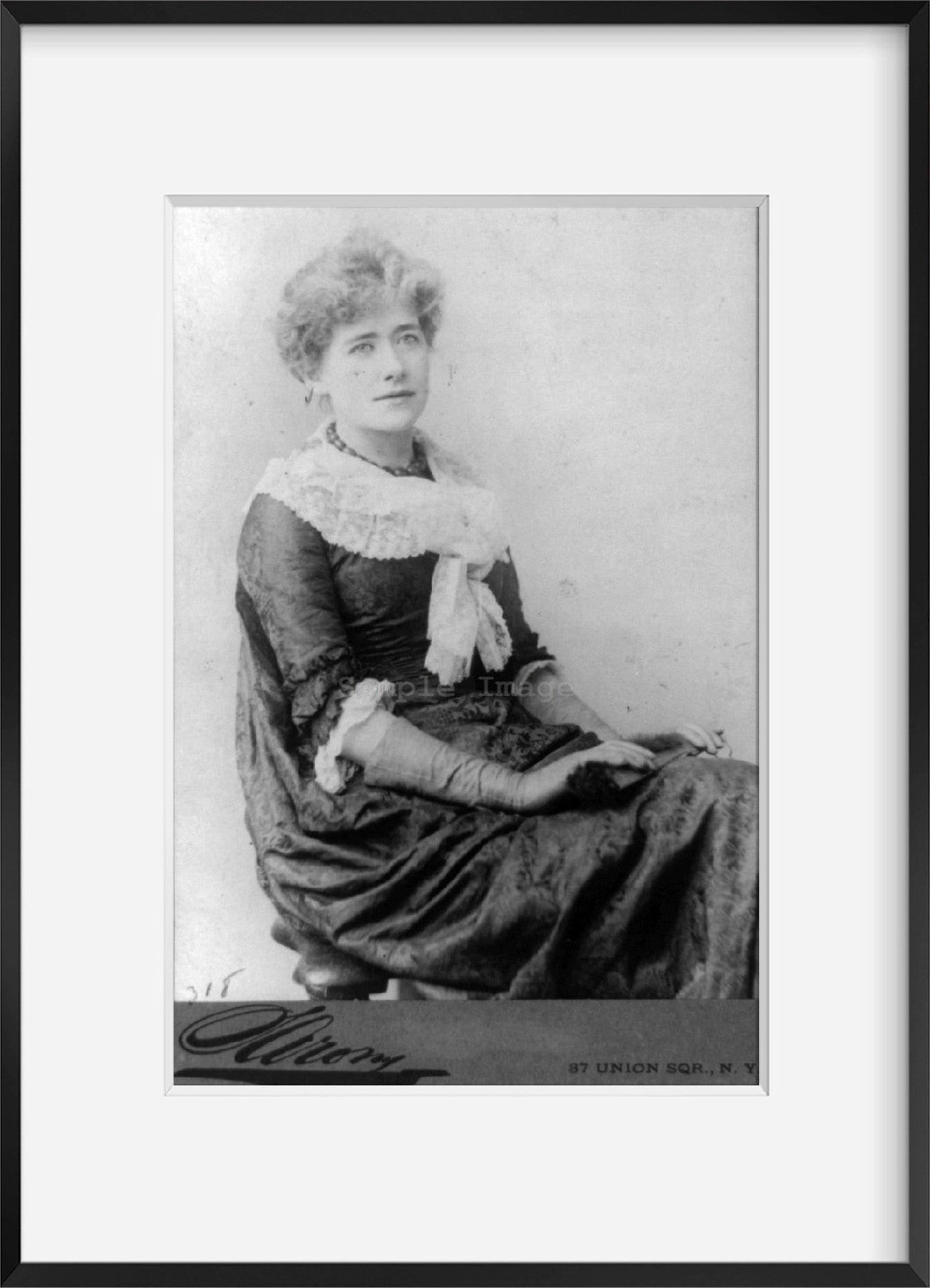 Vintage photograph: Ellen Terry Summary: 3/4 lgth., seated, facing slightly rig