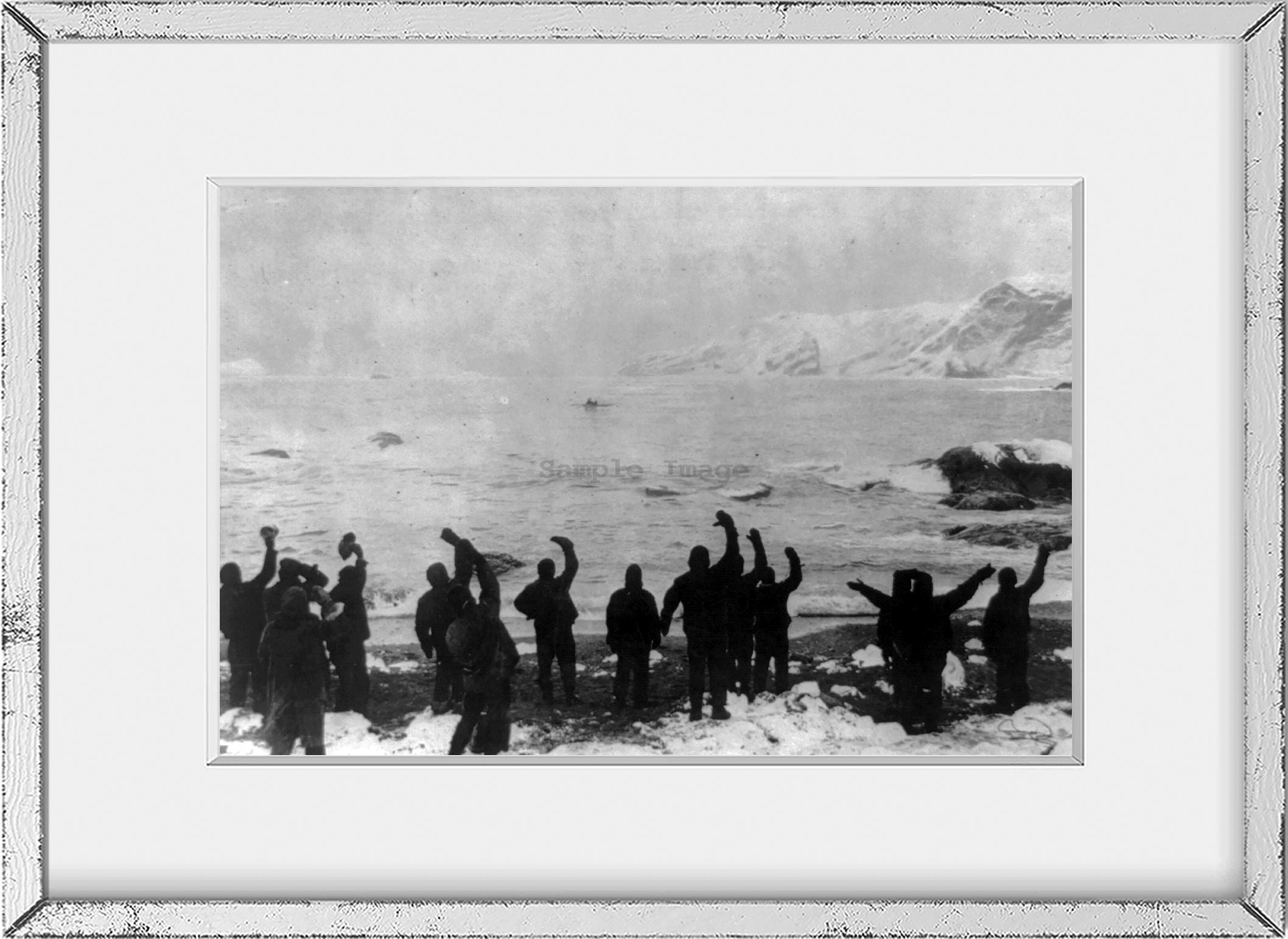 1916 Photo Shackleton's expedition to the Antarctic lost party on Elephant Islan