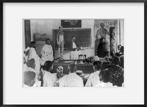 Photo: Anatomy Class, at Gordon College?, Sudan, Africa, 1890-1923, Students, skull, te