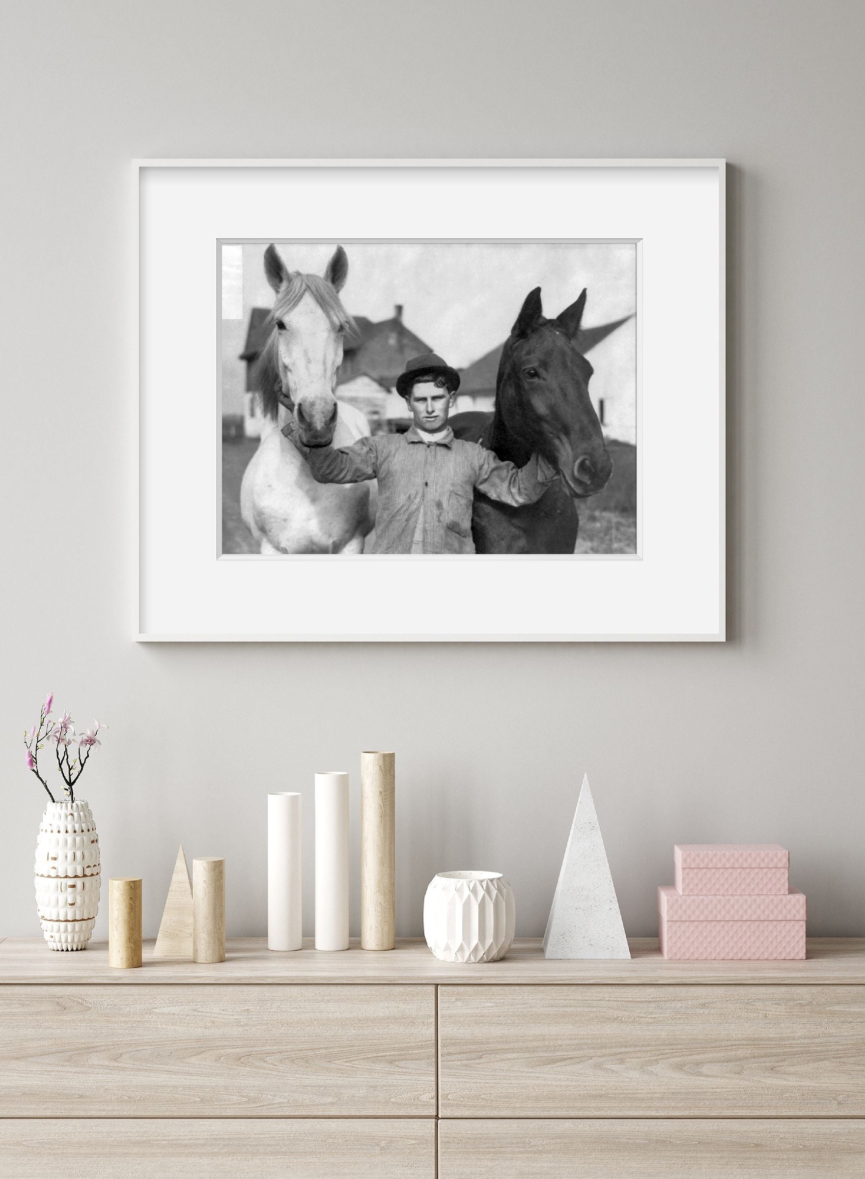 Photo: Nellie, Elisa, farm, horses, farmhand, c1901