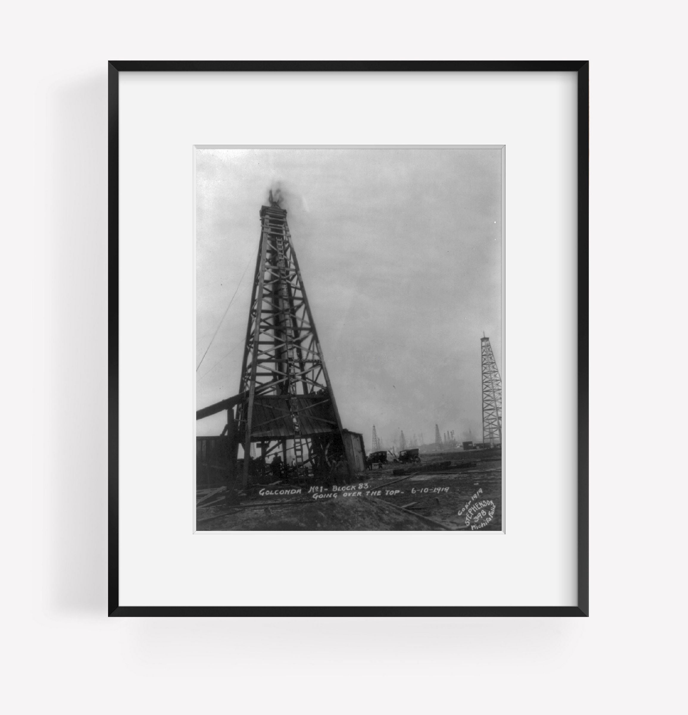 Photo: Oil Well blowing, Wichita Falls, Texas, TX, 1919, Golconda 1