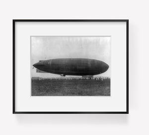 Photo: Japan's Zeppelin, homebuilt dirigible, Graf, world flight