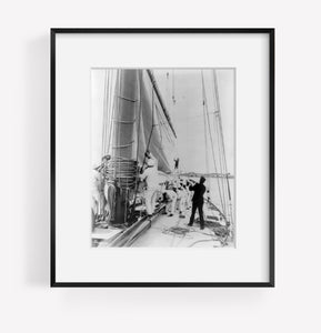Photo: RELIANCE, sailing yacht, hoisting the mainsail, c1903