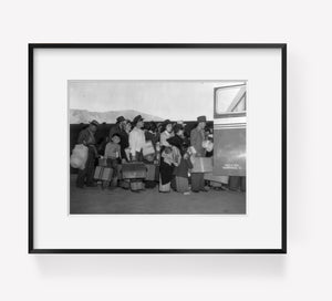 Photo: Japanese Americans, Bus, Lone Pine, California, World War, WWII, Manzanar