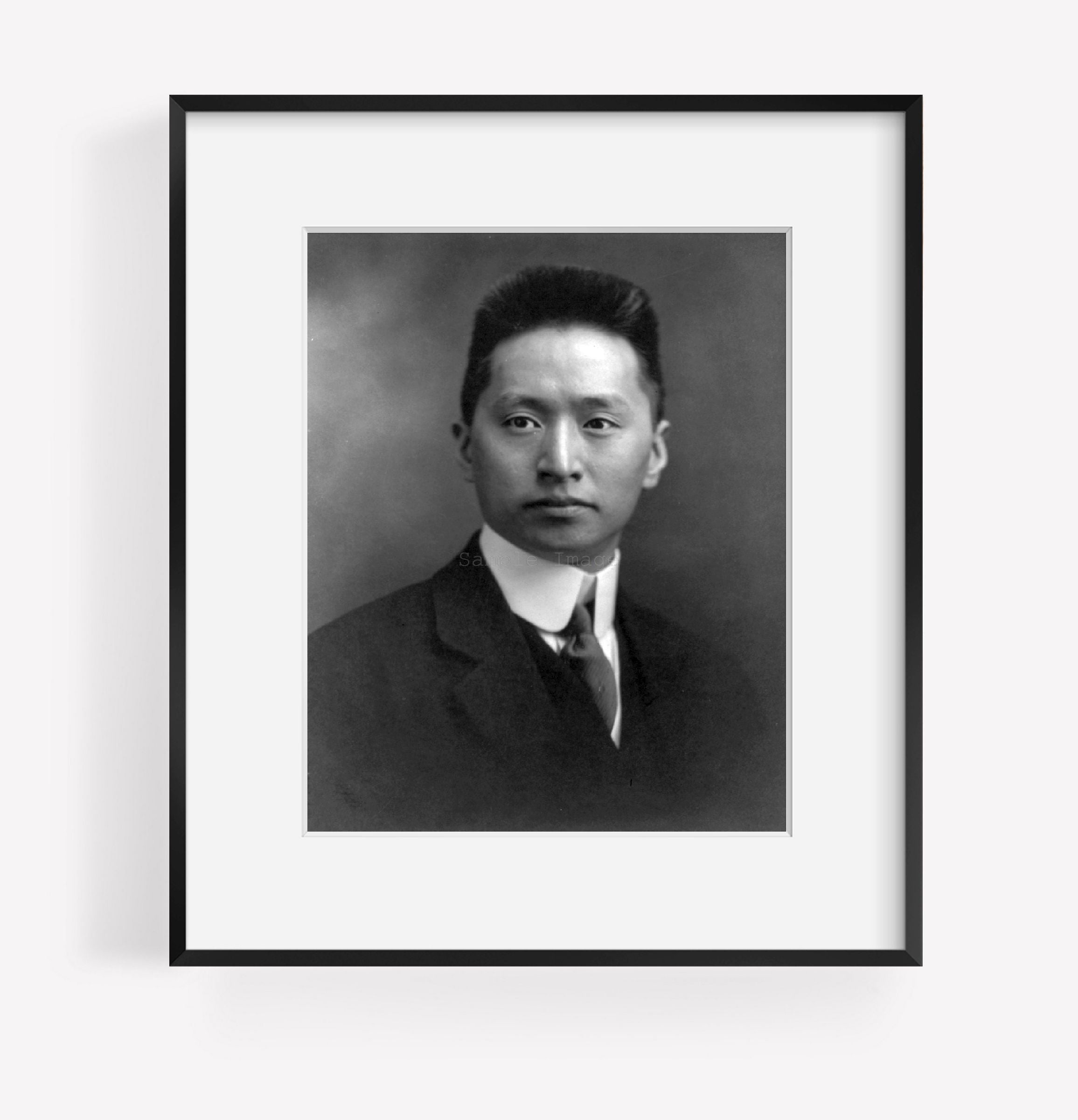c1916 photograph of Wellington Koo, bust portrait, facing front
