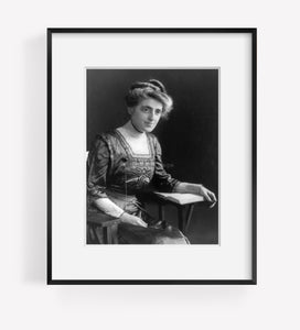 1910 Photo Sophronia P. Breckenridge, half-length portrait, seated, facing right