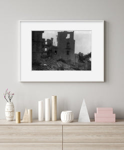 Photo: Spain, rubble of bombed buildings, Civil War, 1937