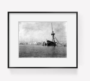 c1900 photograph of Wreck of the Maine, Havana
