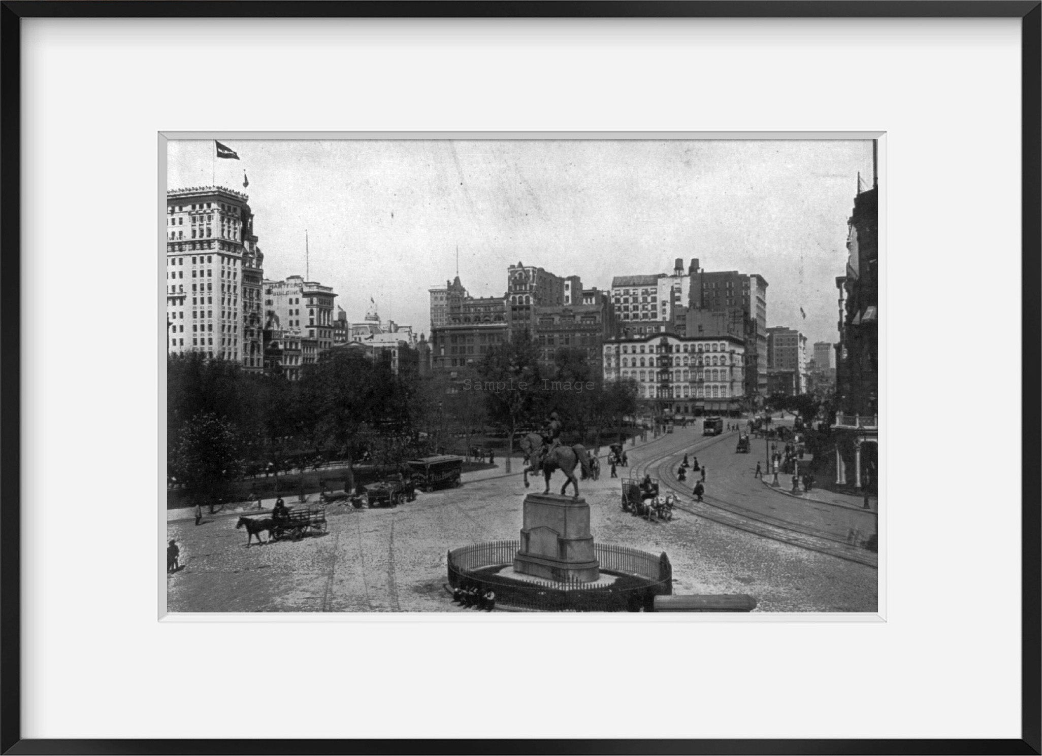 ca. 1905 photograph of Union Square, New York City: Washington Satue in foregrd.