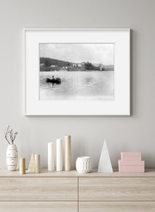 1889 Photo Prospect House, Blue Mountain Lake, Adirondacks Man in row boat in fo