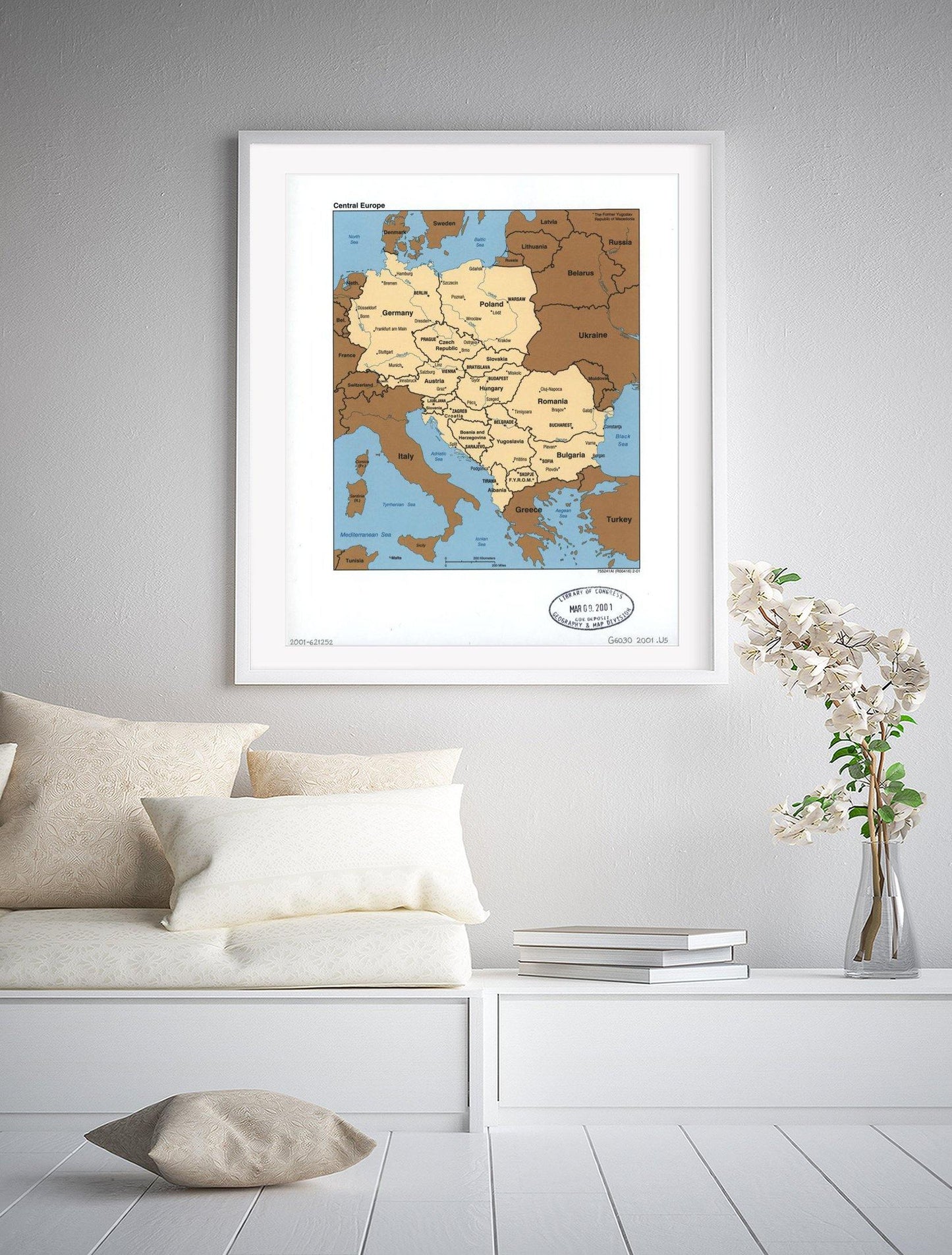 2001 Map| Central Europe| Europe, Central, Outline and Base Map Size: - New York Map Company