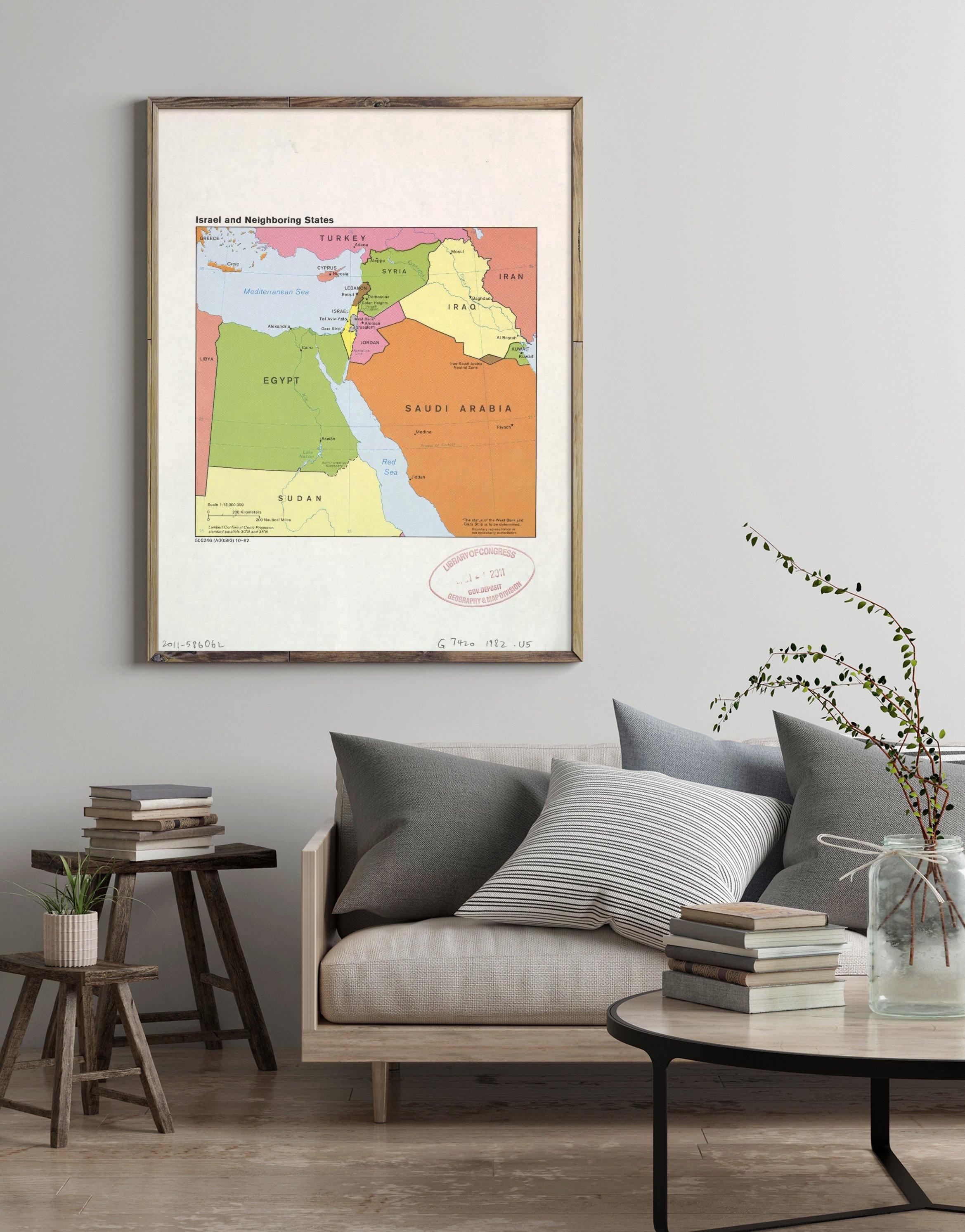 1982 Map| Israel and neighboring states| Middle East Map Size: 18 inch - New York Map Company