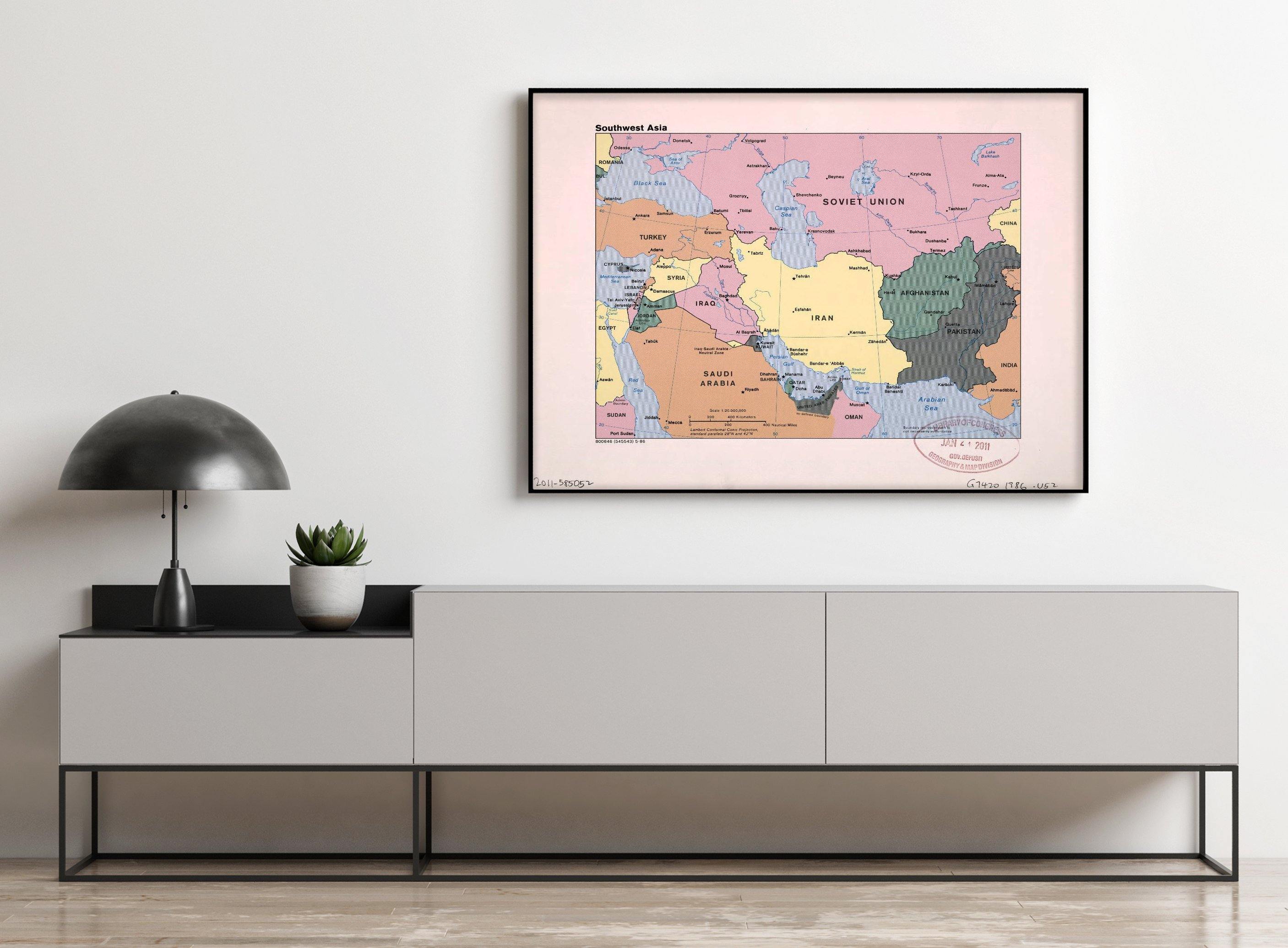 1986 Map| Southwest Asia| Middle East Map Size: 18 inches x 24 inches - New York Map Company